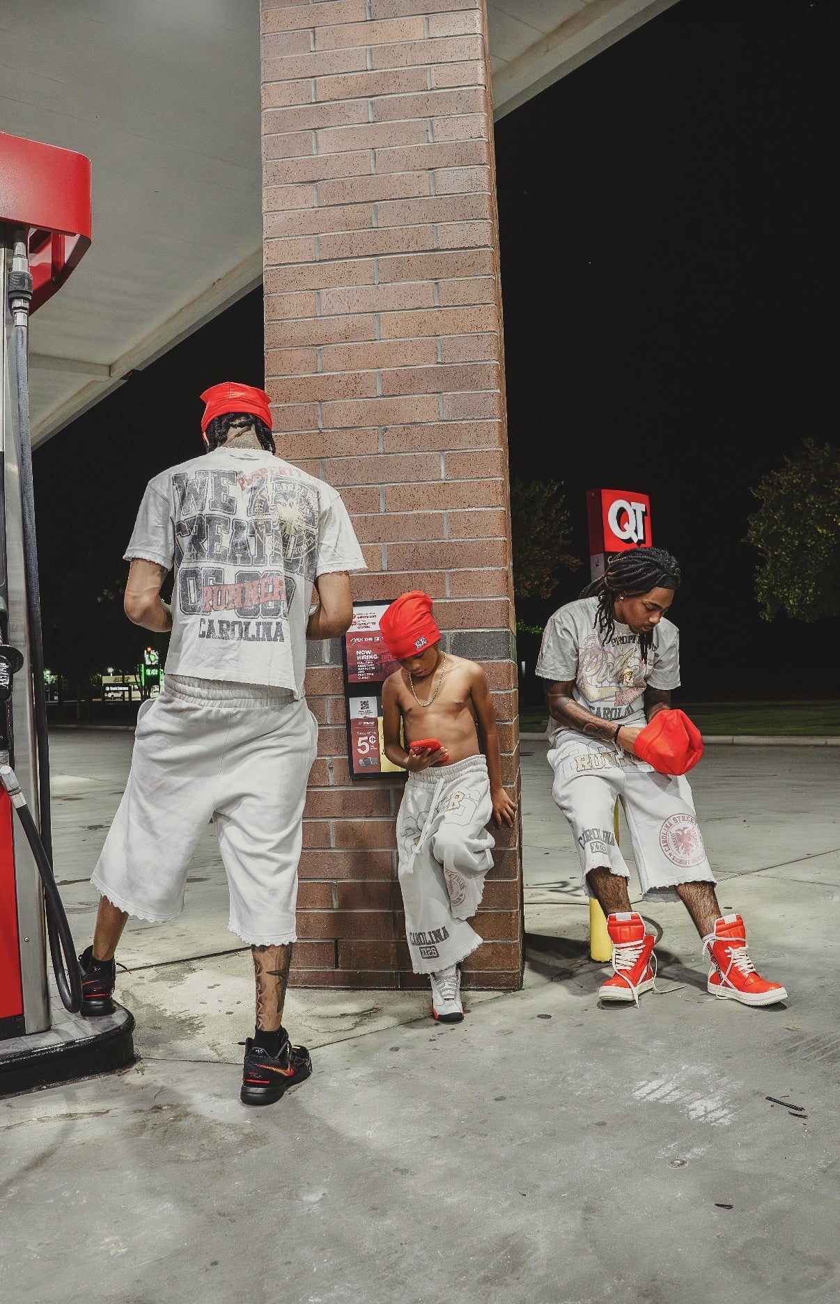 Off-White Carolina Streetwear Richest Runner Set